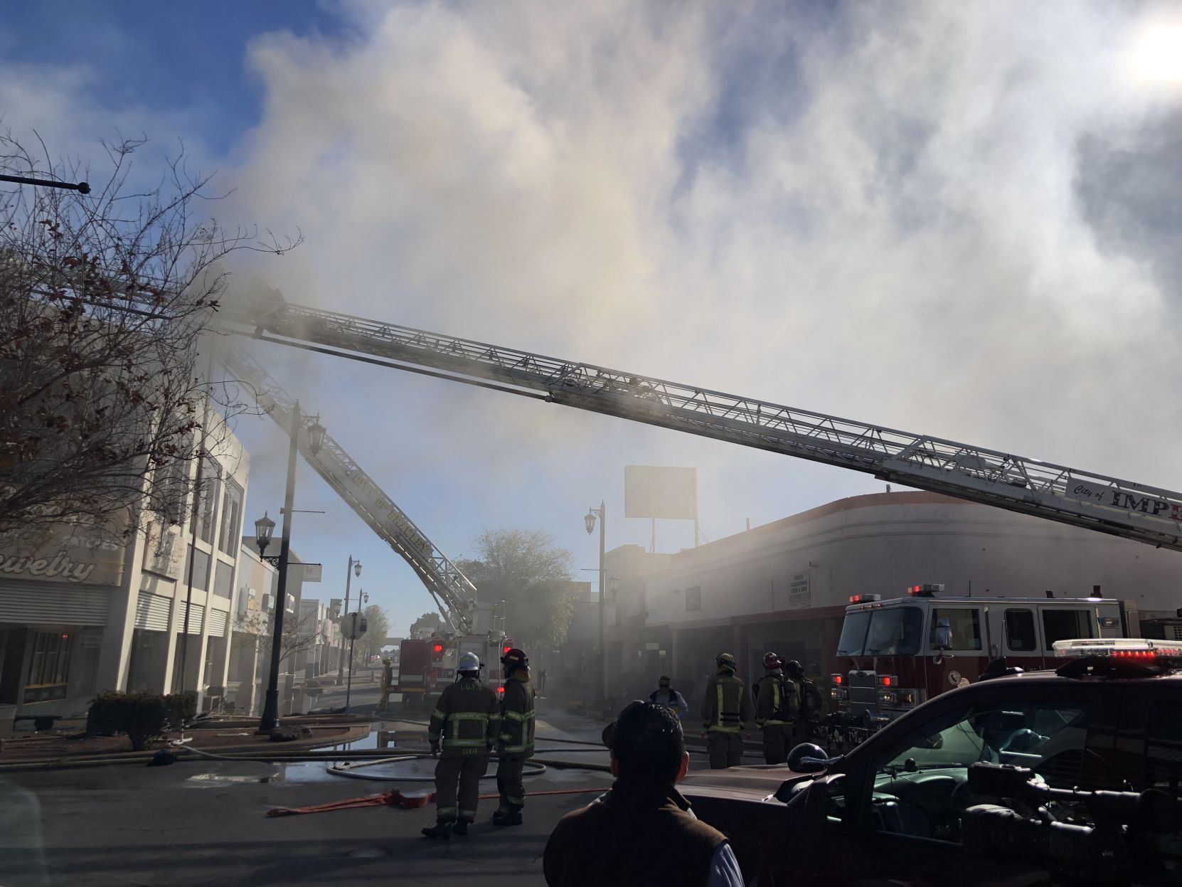 Brooks Jewlery building burns